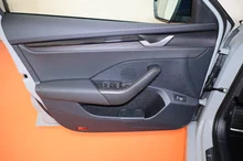 Škoda Octavia Combi Sportline TSI mHEV DSG in Stahl-Grau