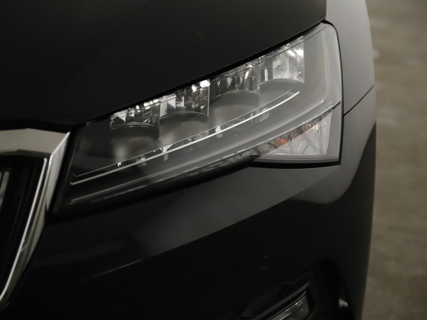 Škoda SUPERB Combi 4x4 Ambition TDI DSG | Bild 3 von 24