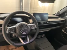 Jeep Avenger 85th Anniversary Mild-Hybrid 4xe in Forest, Fahrzeugdach Volcano