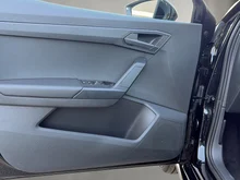 SEAT Ibiza Reference Edition 1.0 80PS in Nacht-Schwarz Metallic