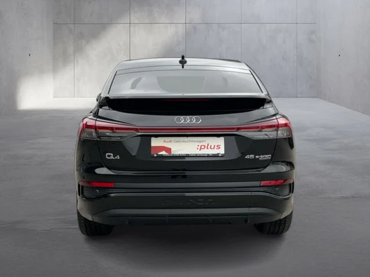 Bild eines Audi Q4 Sportback 45 e-tron quattro