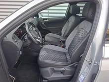 VW Tiguan R-Line TDI SCR 4MOTION DSG in Reflexsilber Metallic