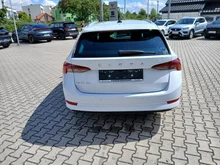 Škoda Octavia Combi Style TDI DSG in weiss - metallic
