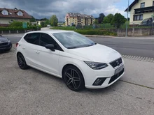 Thumbnail-Foto von Fahrzeug