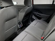 VW T-Roc Life eTSI DSG in Flame Red Dach Black Uni
