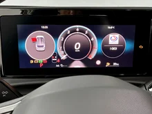 VW T-Roc Life eTSI DSG in Flame Red Dach Black Uni