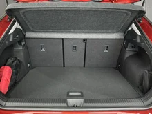 VW T-Roc Life eTSI DSG in Flame Red Dach Black Uni