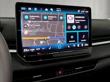 VW T-Roc Life eTSI DSG in Flame Red Dach Black Uni