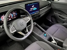 VW T-Roc Life eTSI DSG in Flame Red Dach Black Uni