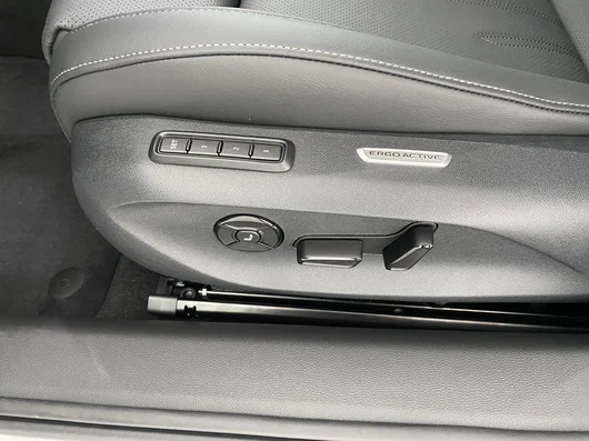 Bild eines VW Passat Variant Elegance eTSI DSG