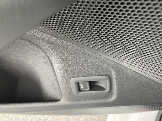 Bild eines VW Passat Variant Elegance eTSI DSG