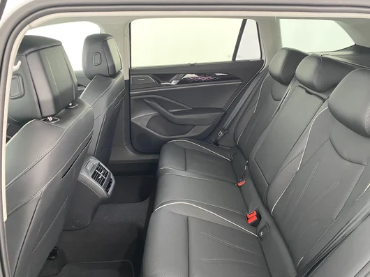 Bild eines VW Passat Variant Elegance eTSI DSG