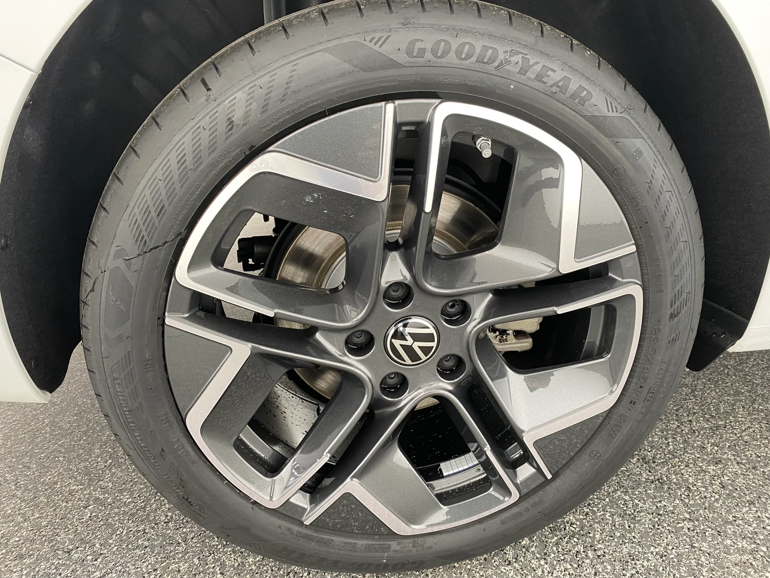 Bild eines VW Passat Variant Elegance eTSI DSG