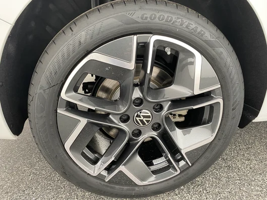 Bild eines VW Passat Variant Elegance eTSI DSG