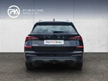 Škoda Kamiq Selection TSI ACT DSG in Black-Magic Perleffekt