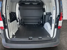 VW Caddy Flexible TDI 4MOTION in Candyweiß