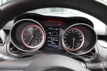 Suzuki Swift 1,2 Hybrid DualJet Allgrip Flash in Weiß Metallic Perleffekt