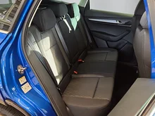 Škoda Karoq Selection TSI in Race-Blau Metallic