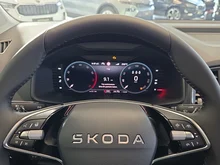 Škoda Karoq Selection TSI in Race-Blau Metallic
