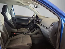 Škoda Karoq Selection TSI in Race-Blau Metallic