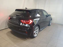 Audi A1 Sportback 25 TFSI intense in Mythosschwarz Metallic