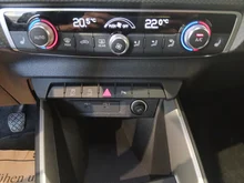 Audi A1 Sportback 25 TFSI intense in Mythosschwarz Metallic