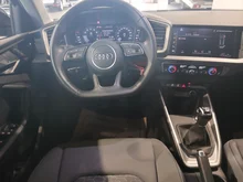 Audi A1 Sportback 25 TFSI intense in Mythosschwarz Metallic