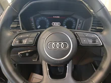 Audi A1 Sportback 25 TFSI intense in Mythosschwarz Metallic