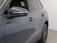 VW Tiguan Friends eHybrid DSG 150 kW in Delfingrau Metallic