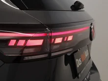 VW Tiguan Friends eHybrid DSG 150 kW in Delfingrau Metallic