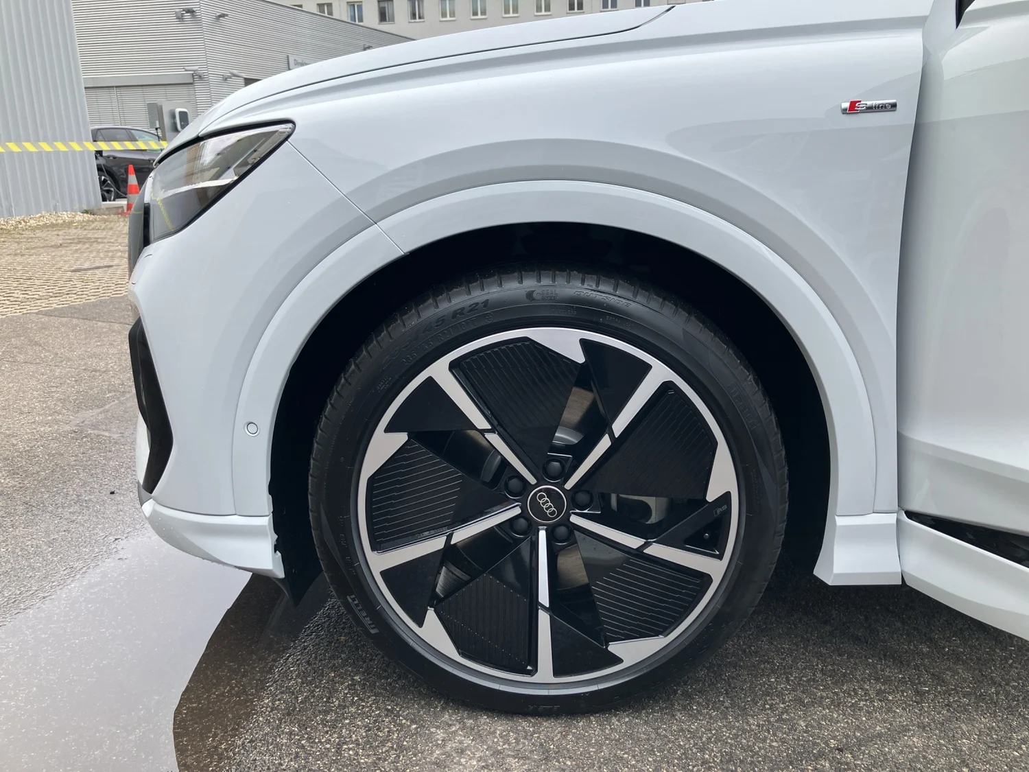 Bild eines Audi Q4 45 e-tron