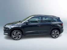 Škoda Karoq Sportline TSI DSG ACT in Black-Magic Perleffekt
