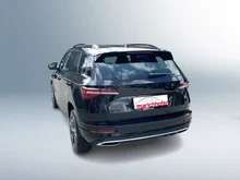 Škoda Karoq Sportline TSI DSG ACT in Black-Magic Perleffekt
