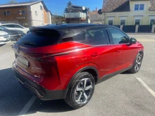 Nissan Qashqai 1,3 DIG-T MHEV N-Connecta in hellrot - metallic-perleffekt