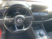 Nissan Qashqai 1,3 DIG-T MHEV N-Connecta in hellrot - metallic-perleffekt