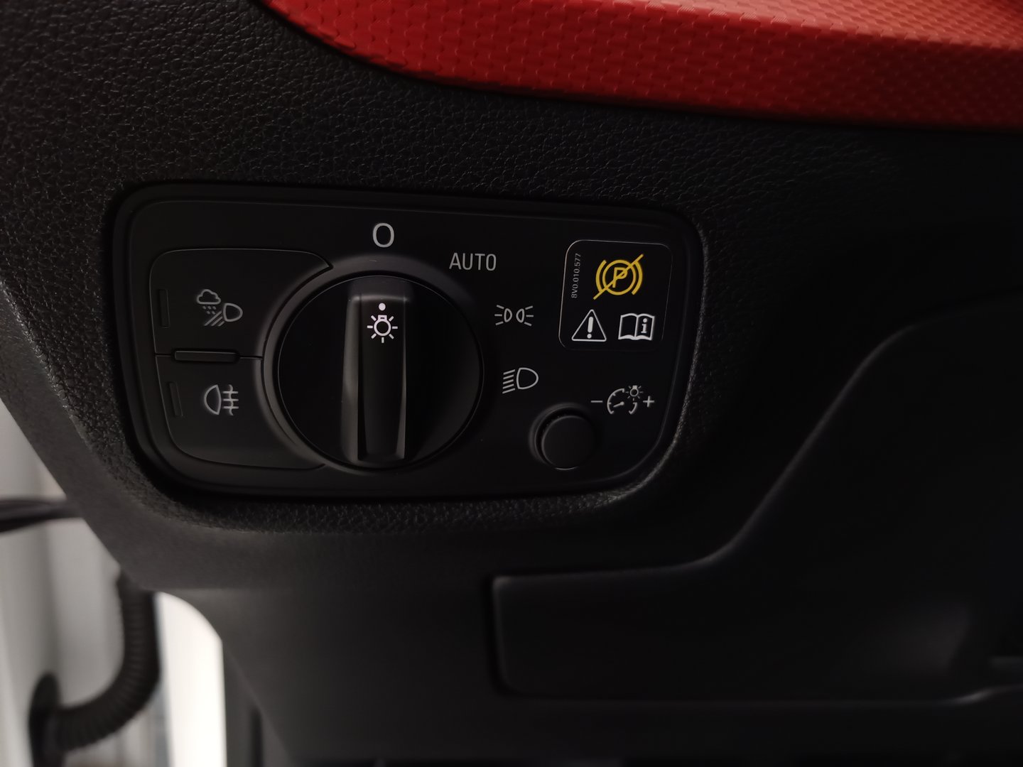 Audi Q2 1.0 TFSI Sport | Bild 13 von 32