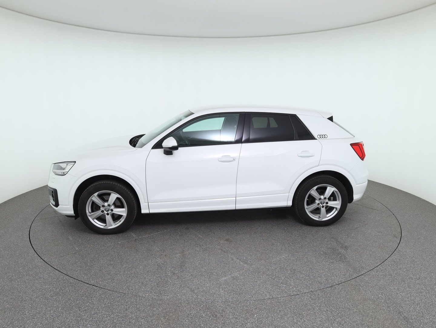 Audi Q2 1.0 TFSI Sport | Bild 9 von 32