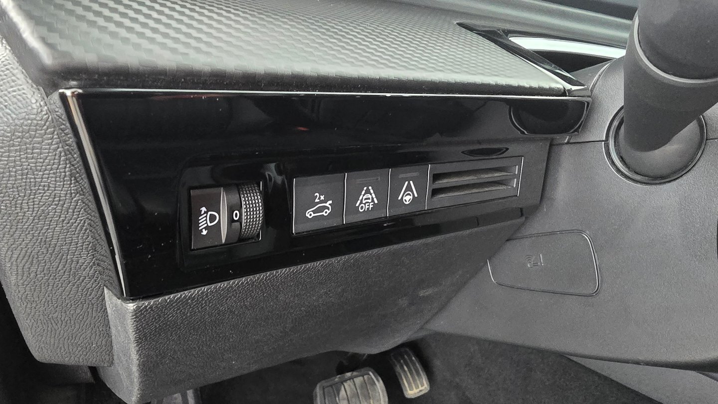 Peugeot 508 SW 1,5 BlueHDi 130 EAT8 S&S Allure Pack Aut. | Bild 11 von 22
