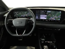 Audi Q6 e-tron quattro in Daytonagrau Perleffekt