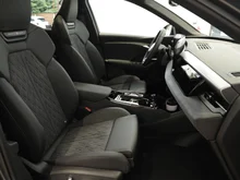 Audi Q6 e-tron quattro in Daytonagrau Perleffekt