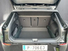 VW T-Roc R-Line eTSI DSG in Grenadillschwarz Metallic