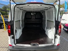 VW Kastenwagen Transporter Kastenwagen LR TDI in Clear White