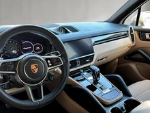Porsche Cayenne E-Hybrid in cashmerebeigemetallic