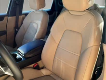 Porsche Cayenne E-Hybrid in cashmerebeigemetallic
