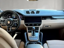 Porsche Cayenne E-Hybrid in cashmerebeigemetallic