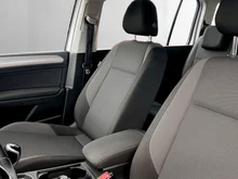 VW Touran TDI in Reflexsilber Metallic