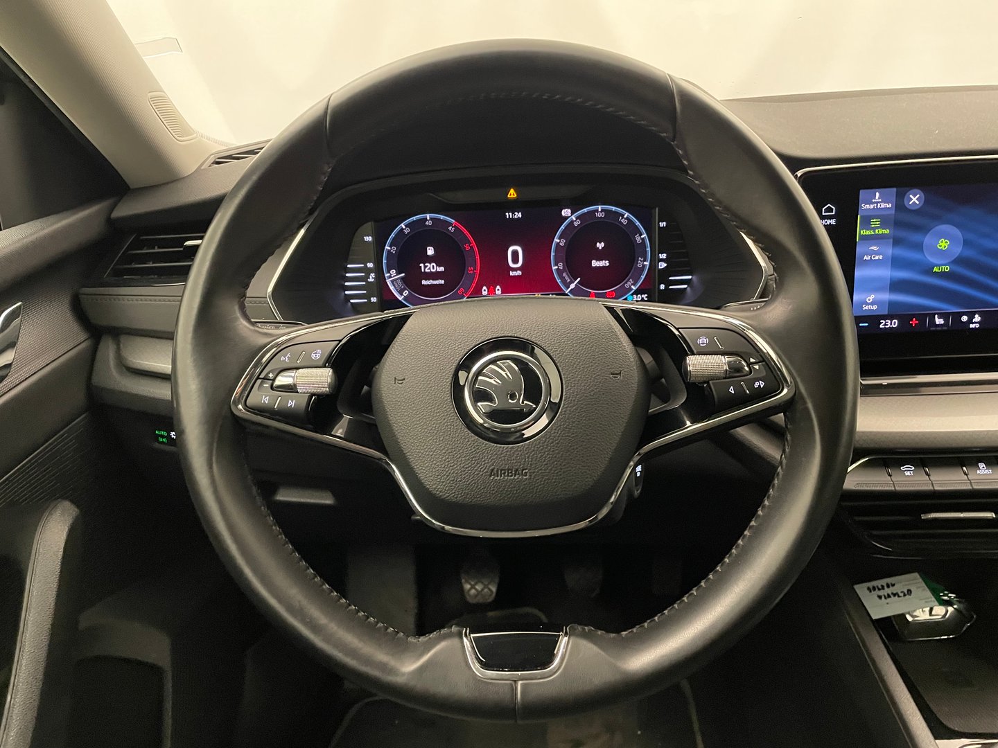 Škoda Octavia Combi Ambition TDI | Bild 12 von 26