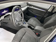 VW Golf Variant Life TDI DSG in Atlantic Blue Metallic