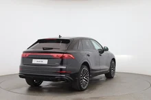 Audi Q8 50 TDI quattro in Mythosschwarz Metallic