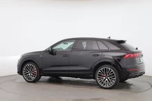 Audi Q8 50 TDI quattro in Mythosschwarz Metallic
